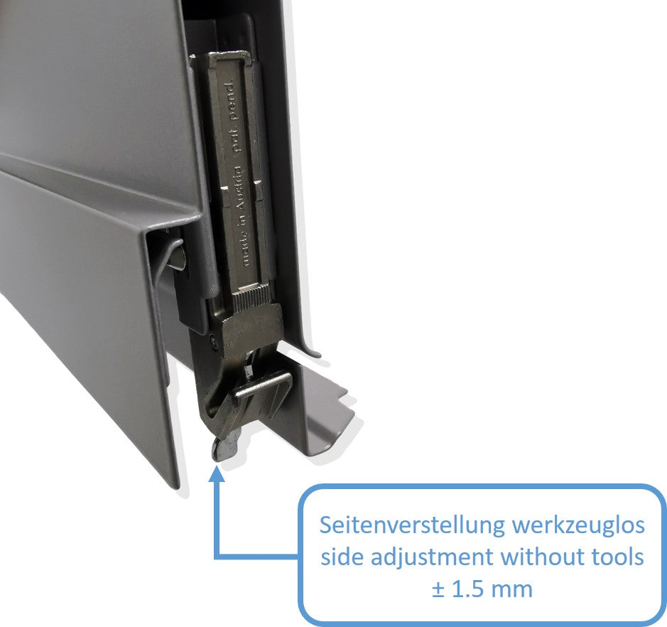GRASS Nova Pro SCALA drawer set, height 122 mm. Color: Silver. Full extension, dampened, synchronized, 40 kg.