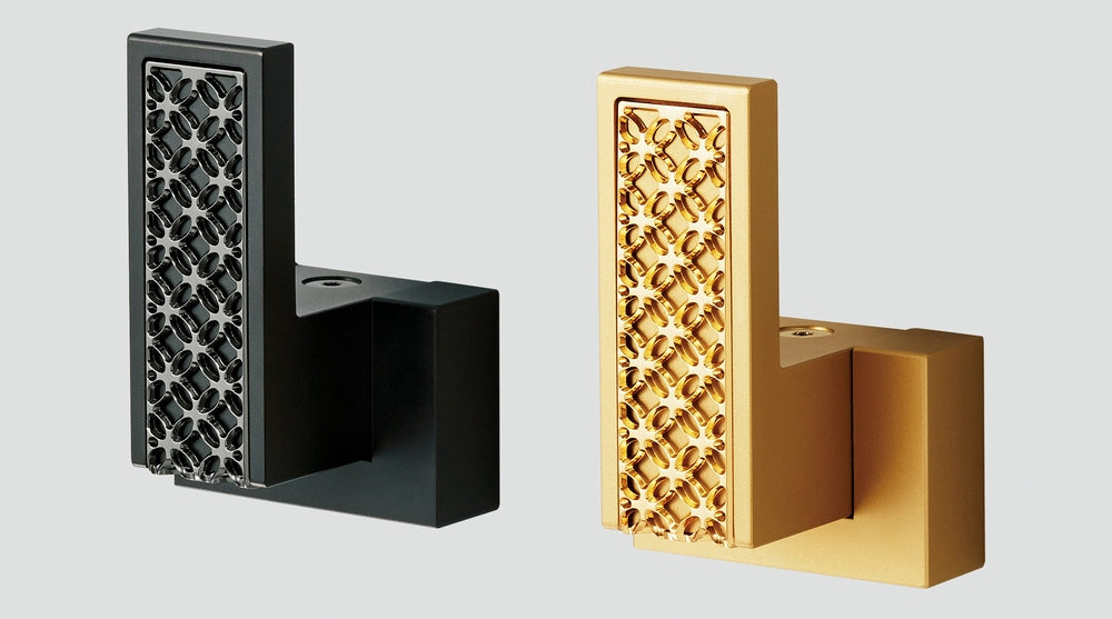 High-quality coat hook with a luxurious ornament, for wall mounting, load capacity: 10 kg, surface: gold-colored, glossy polished, PXB-UM05-101-Q1-GL. Designer hook for coat racks, hotels, restaurants, and much more, by Sugatsune / LAMP® (Japan)