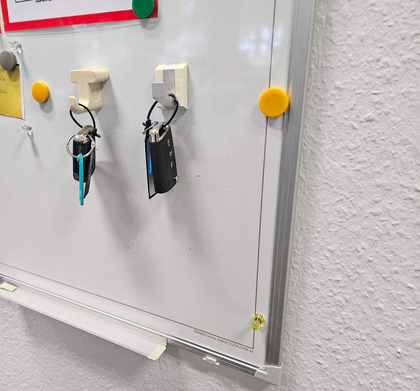 Extra-strong magnetic hook, load capacity: 2 kg, finish: ivory, 43.5 mm (1.8"), MJ-45I. Key hook for refrigerators, magnetic boards, key walls, lockers, metal cabinets, metal walls, and much more, by Sugatsune / LAMP® (Japan)
