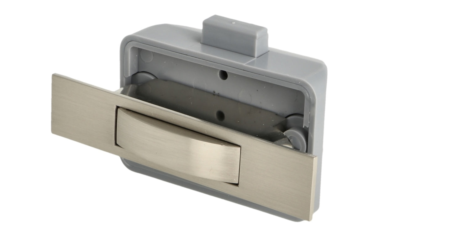 High-quality snap fastener with soft-close and handle function, made of Zamak, surface: stainless steel look, design: rectangular, 14.03.044-0. Solid snap fastener for caravans, yachts, and much more, from SISO Denmark