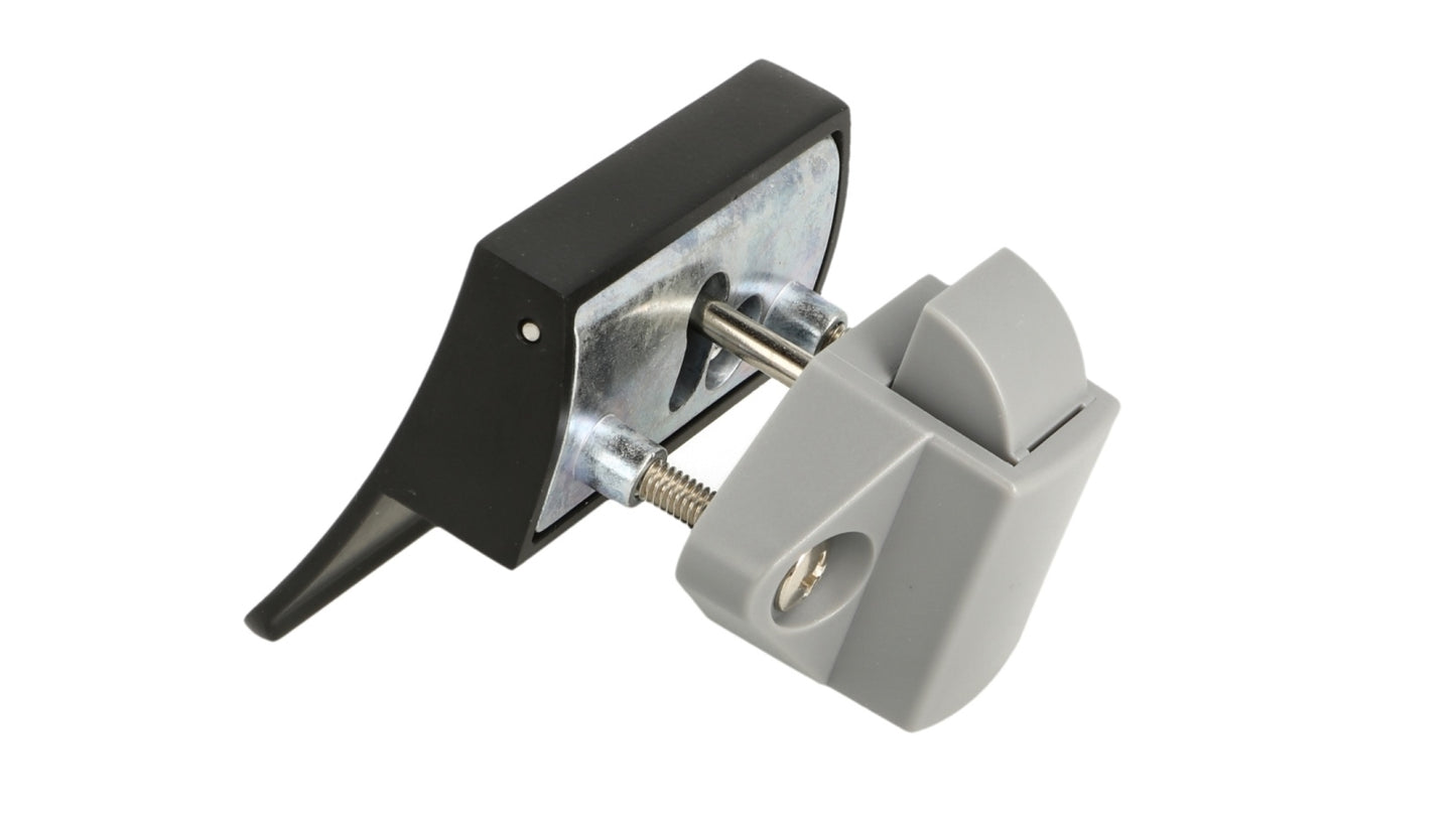 Robust snap lock with lifting handle, made of Zamak, surface: black, design: square, 14.03.076-0. Lifting handle with self-locking lock and soft-close for caravans, yachts, and much more, from SISO Denmark