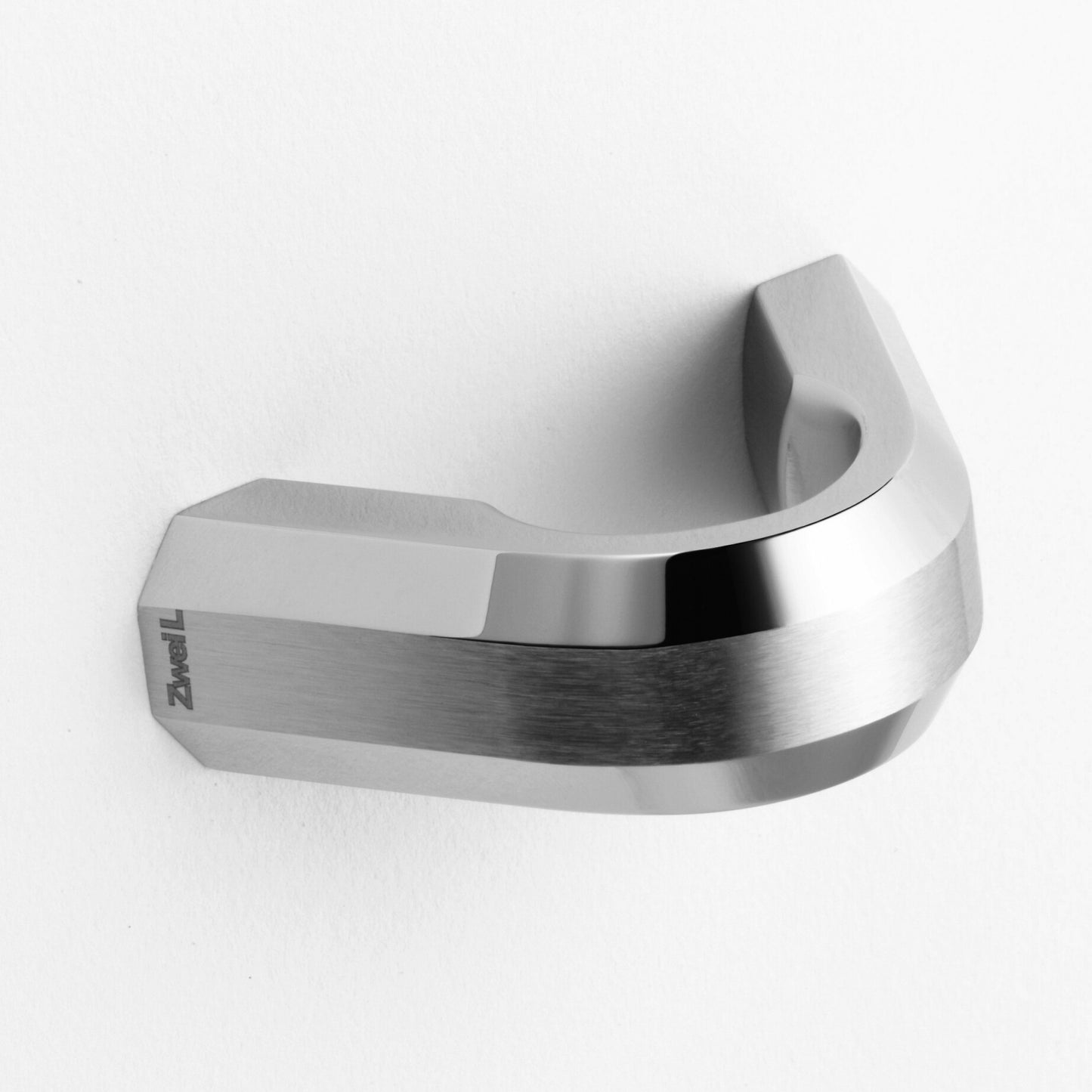 ZweiL® stainless steel furniture knob, 51 mm (2.1″) ZL-1903. Furniture knob made of the finest V4A (SUS316) stainless steel for exclusive interior design and high-quality furnishings by Sugatsune / LAMP® (Japan)